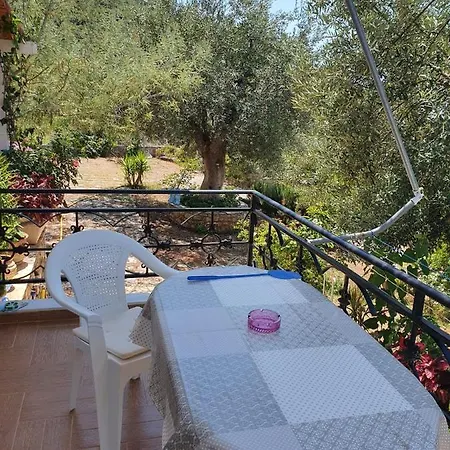 Aliki House Daire Himarë